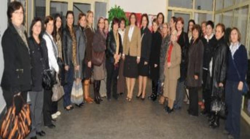 Chp&rsquo;li Kadınlardan Başkan &Ccedil;er&ccedil;ioğlu&rsquo;na Ziyaret