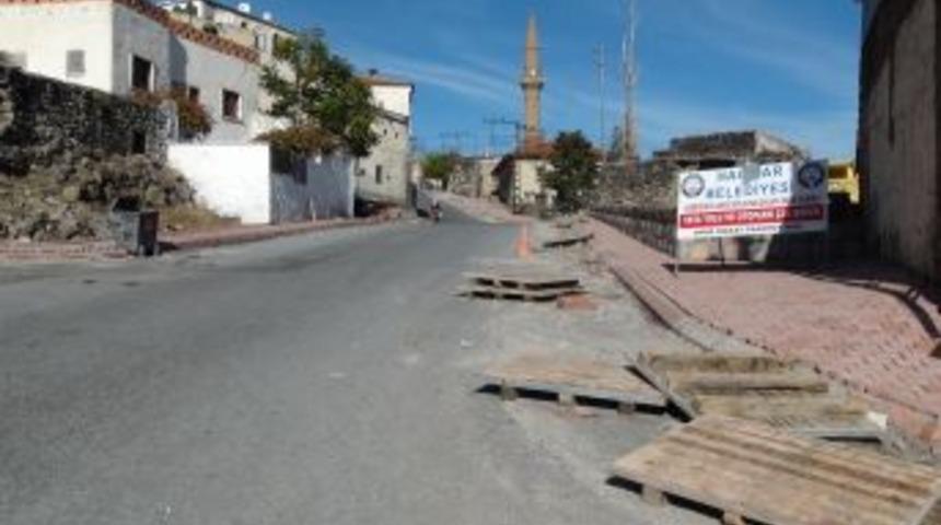 Hacılar&rsquo;da 15 Bin Ton Asfalt Kullanıldı