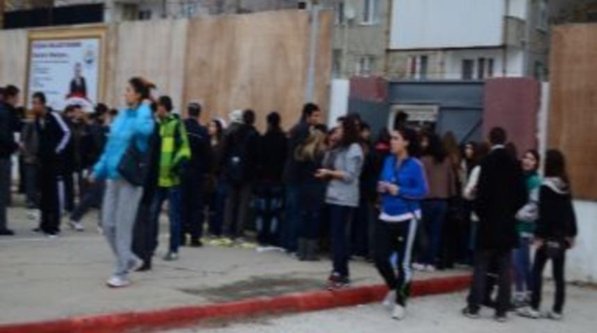 Keşan&rsquo;da Okul Ma&ccedil;ı Sonrası Ortalık Karıştı