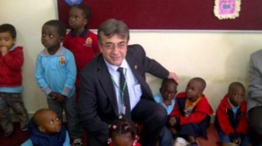 Başkan Cingil Senegal'de