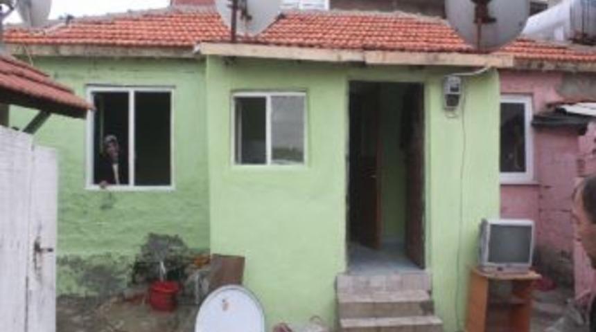 Evi Yanan Aileye Keşan Belediyesi&rsquo;nden Eşya Yardımı