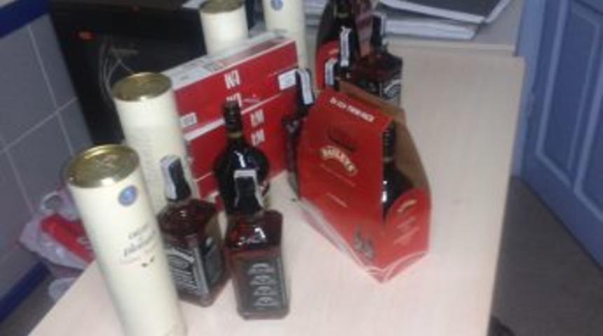 İzmir Polisinden Bir Taşla Iki Kuş