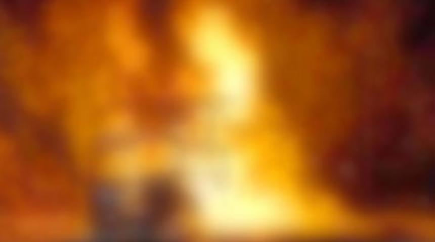 Diyarbakır'da servis aracına saldırı