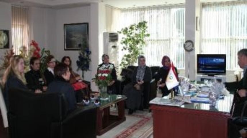 Ak Partili Kadınlardan Başkan Yaralı&rsquo;ya Ziyaret