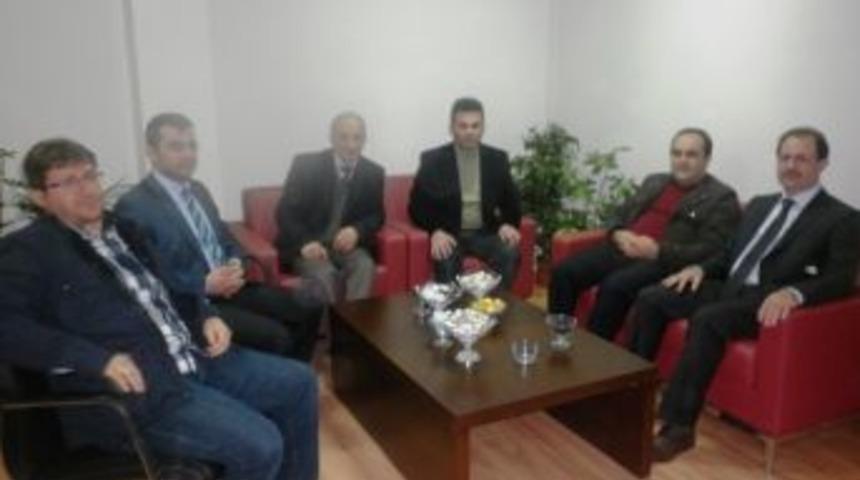 Bayburt Milletvekili B&uuml;nyamin &Ouml;zbek, &Uuml;nversiteyi Ziyaret Etti