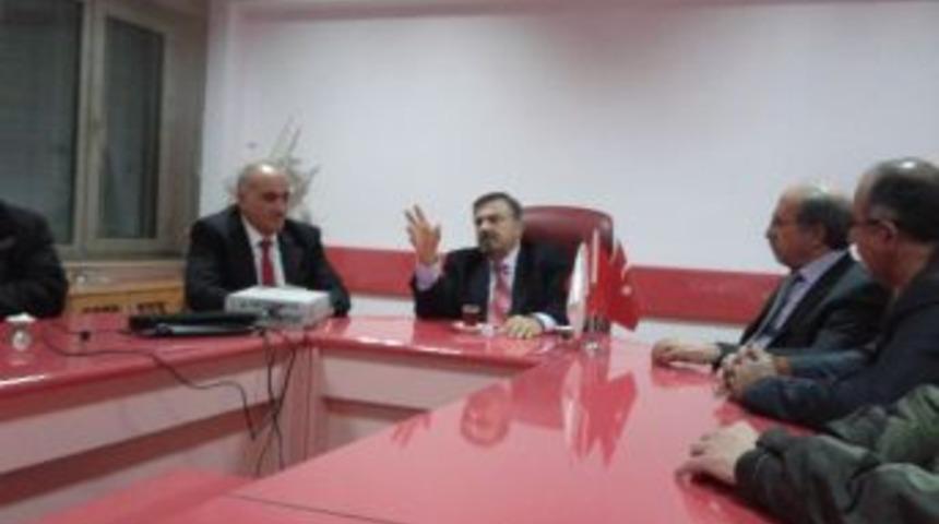 Prof. Dr. Hasan K&ouml;ni İktisadi Ve İdari Bilimler Fak&uuml;ltesi&rsquo;ne Konuk Oldu