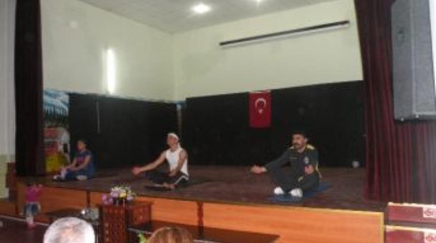 Be&uuml;&rsquo;den Mahkumlara Tiyatro G&ouml;sterimi