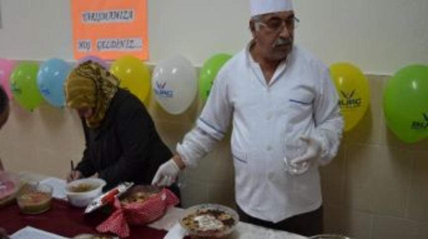 Veliler Aşureleri İle Yarıştı