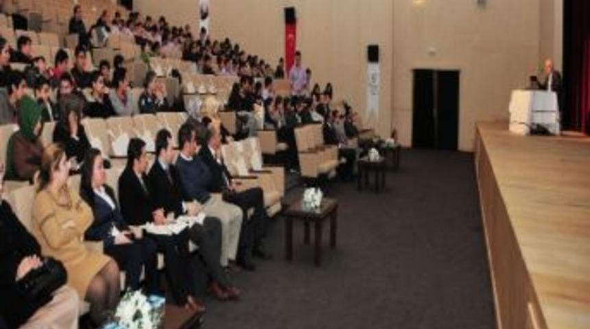 Beylikd&uuml;z&uuml;&rsquo;nde &ldquo;k&uuml;resel Isınma Ve T&uuml;rkiye&rsquo;de Su Sorunu&rdquo; Konuşuldu