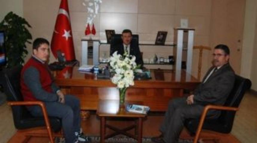 Yabancı Uyruklu &Ouml;ğrencilerden Vali Yılmaz&rsquo;a Ziyaret