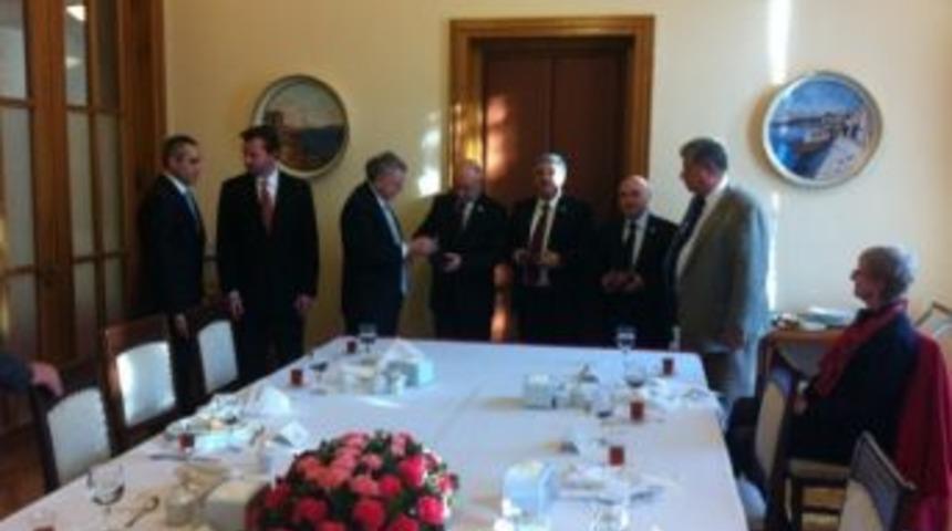 Ak Parti Milletvekili &Ouml;ks&uuml;zkaya Abd&rsquo;li Heyetle G&ouml;r&uuml;şt&uuml;