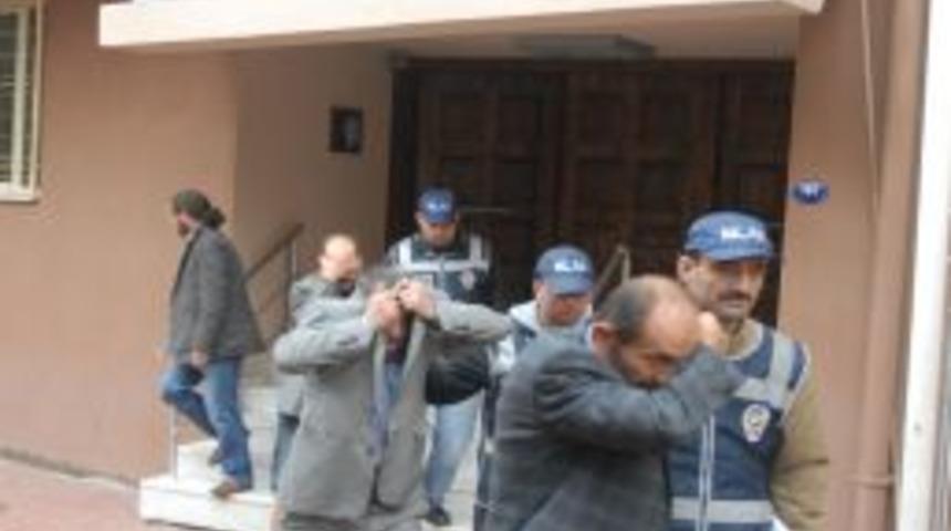 Alkolden Ehliyetini Kaptıranlar I&ccedil;in Sahte Ehliyet Bile Yapmışlar