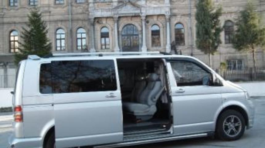 &Ouml;zel Şof&ouml;rl&uuml; Vip Aracı Hizmette