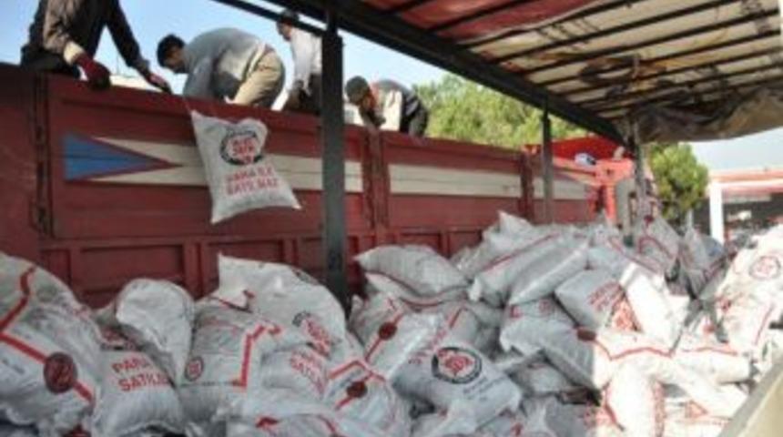 Sosyal Yardım Vakfın&rsquo;dan Adrese Teslim K&ouml;m&uuml;r Yardımı