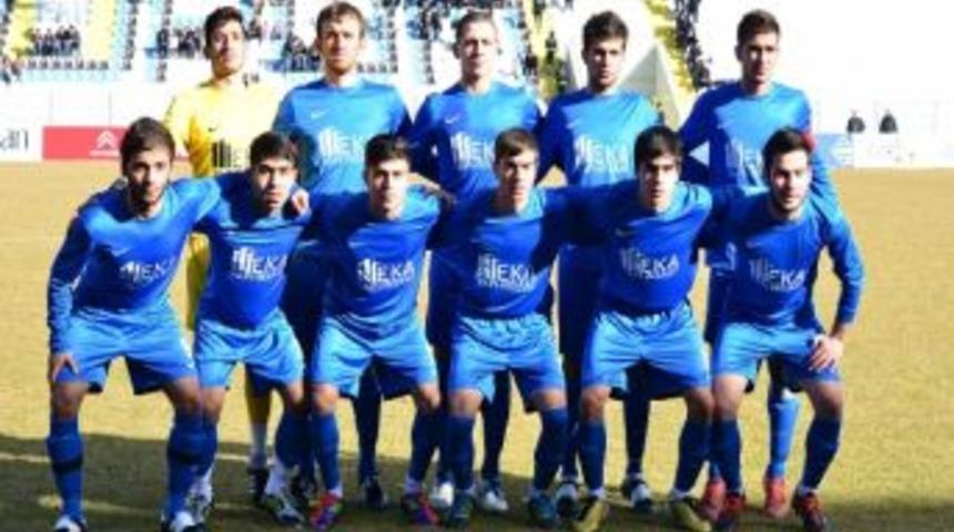 Yakutiyespor, İkinci Yarı Hesabı Yapıyor