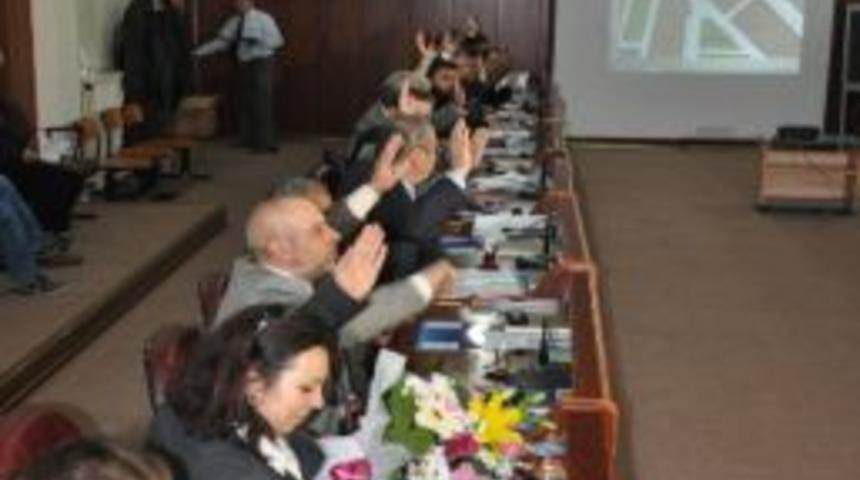 K&uuml;lt&uuml;rparka Kapalı Y&uuml;zme Havuzu