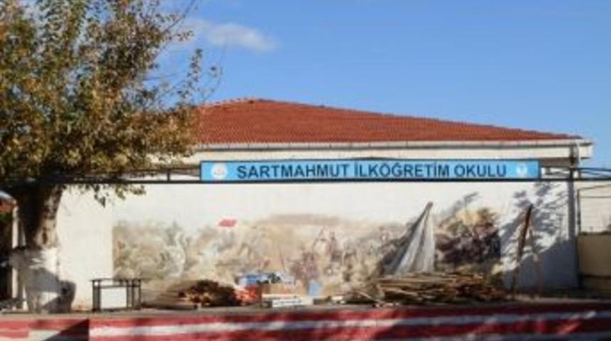 Sartmahmut İlk&ouml;ğretim Okulu Yenileniyor