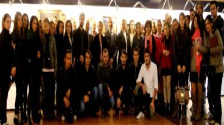 Adü’den “atatürk Portreleri” Sergisi