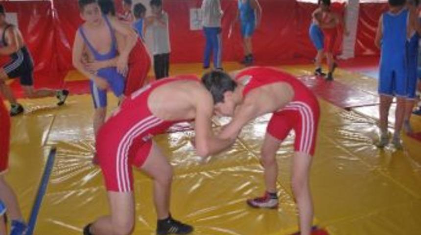 Bayraklı Belediyesi Gençlik Ve Spor Kulübü Hedef Büyüttü