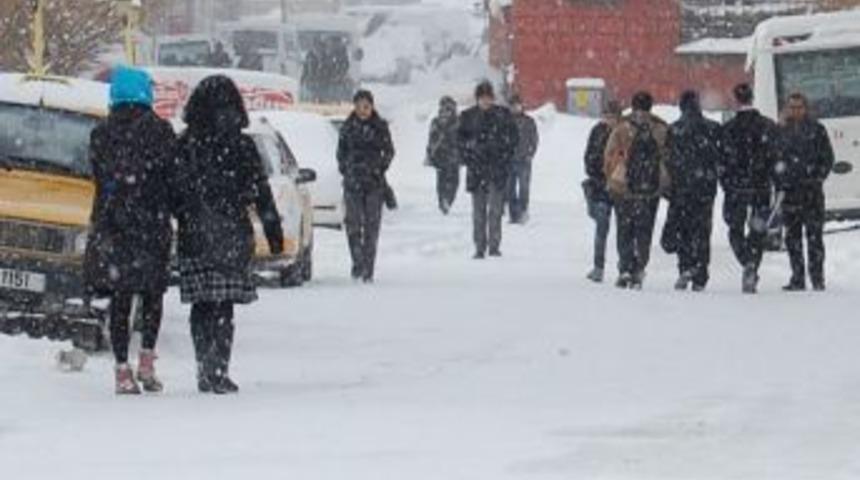 Doğuda Kış: Tatvan Kar Altında
