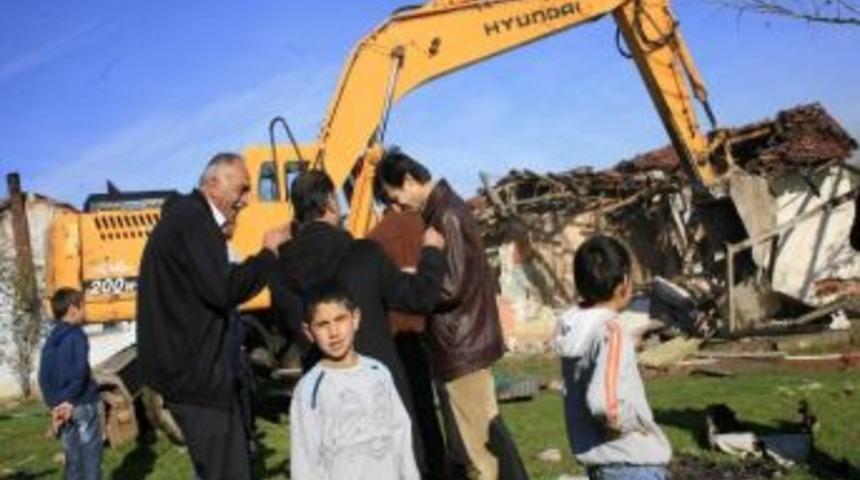 Kirazpınar'da Sorunsuz Yıkım