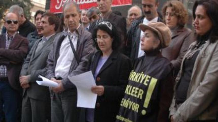 Mersin Nkp &Uuml;yeleri, &Ccedil;ed Dosyası İ&ccedil;eriğini Ve S&uuml;recini Protesto Etti
