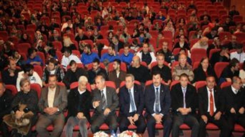 Engelliler T&uuml;rk&uuml; Gecesinde Eğlendi