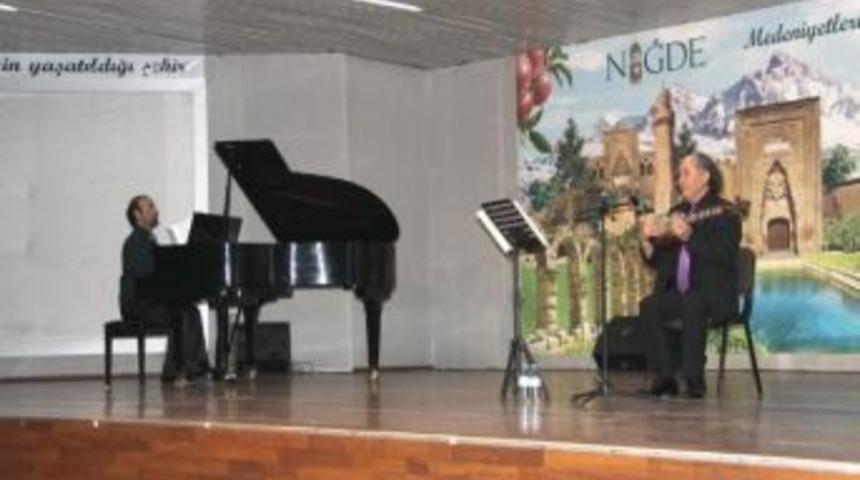 Niğde&rsquo;de Piyano Ve Tar Resitali D&uuml;zenlendi