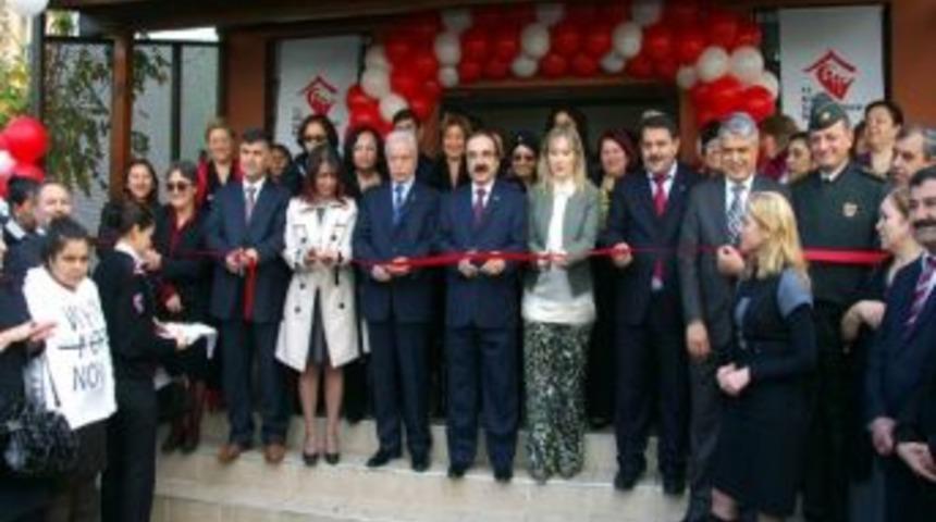 Adana'da Şiddet &Ouml;nleme Ve İzleme Merkezi A&ccedil;ıldı