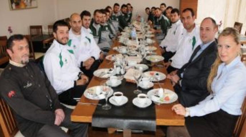 Manisa Belediyesporlu Basketbolcular Kahvaltıda Buluştu