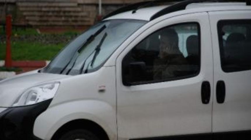 Ara&ccedil; Kullanırken Cep Telefonu İle Konuşanlara Ceza