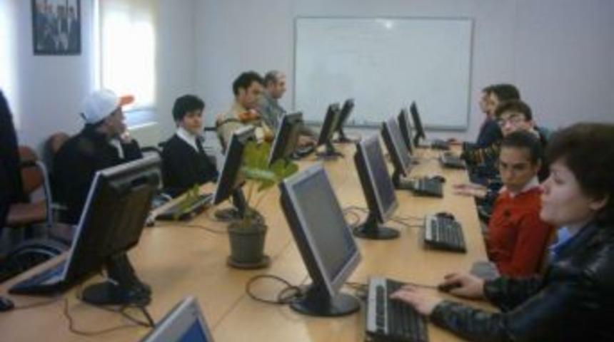 Sel&ccedil;uk'ta Bilgisayar İşletmenliği Kursu A&ccedil;ılacak