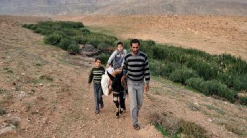 Su Taşımak I&ccedil;in Aldığı Eşeğin Taksitini Kaymakam &Ouml;deyecek