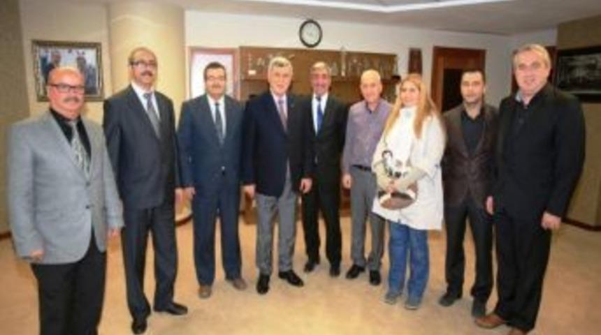 Karaosmanoğlu, "halkımıza Hizmet İ&ccedil;in &Ccedil;alışıyoruz"