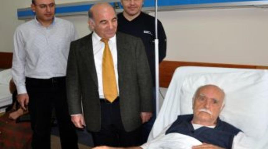 Dil Zarı Kullanılarak Kapanan Idrar Yolu A&ccedil;ıldı