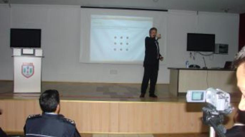 D&uuml;nya Hafıza Şampiyonundan POMEM &Ouml;ğrencilerine Konferans