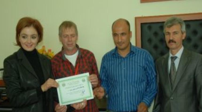 Alman Turistlerden Anlamlı Bağış