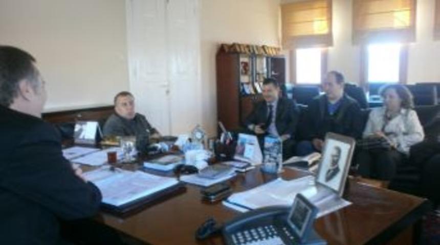 Ayvalıklı Mali M&uuml;şavirlerden T&uuml;rk&ouml;zen&rsquo;e Destek Ziyareti