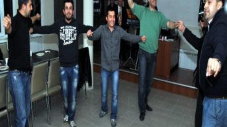 Kanat&rsquo;a Meslektaşlarından Moral Gecesi