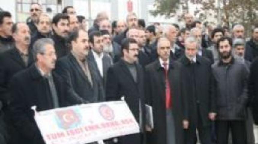 STK'lardan Kılık Kıyafet'e Protesto