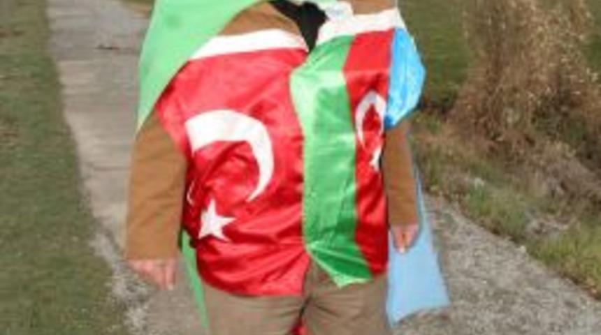 Karabağ'ın Işgalini Protesto I&ccedil;in Ankara'dan Erivan'a Y&uuml;r&uuml;yor