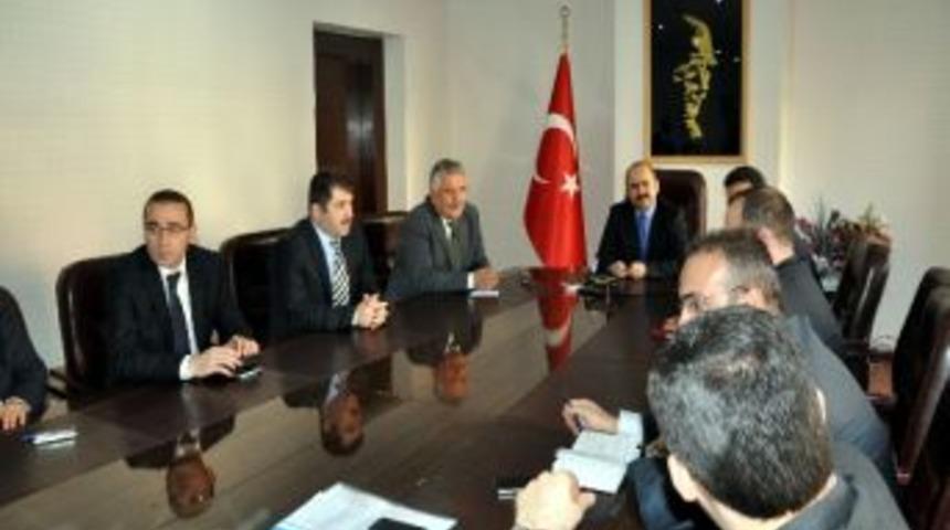 Siirt Valiliği'nde Ab Projeleri Değerlendirme Toplantısı