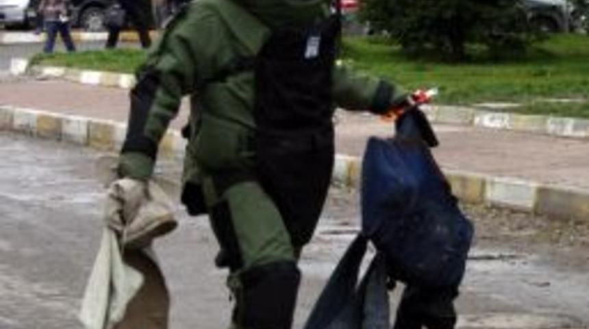 Valilik Binası Önünde Şüpheli Çanta Paniği