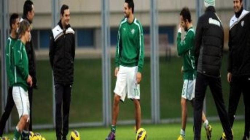 Bursaspor Orduspor Ma&ccedil;ının Hazırlıklarını S&uuml;rd&uuml;r&uuml;yor