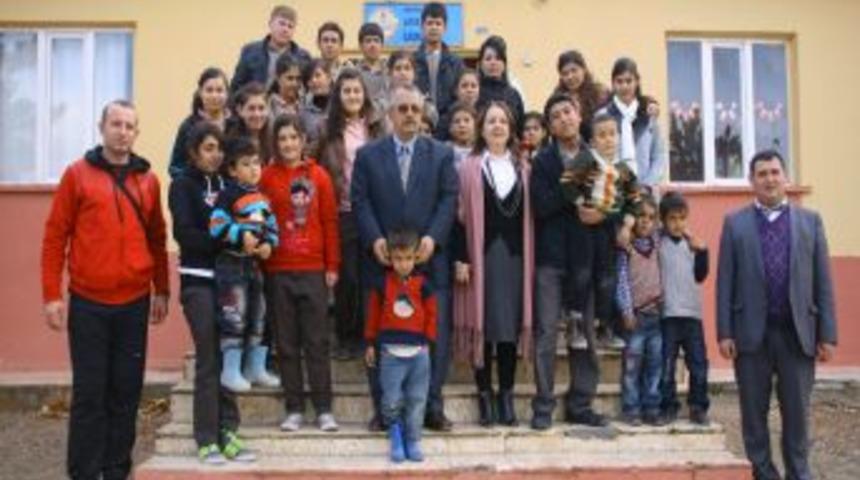 Arıkuyusu BSİO'ya Kardeş Okuldan Destek