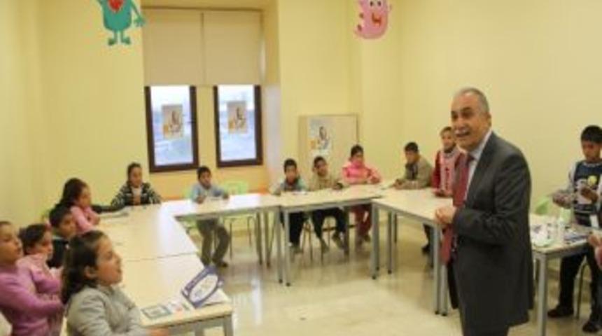 Fakıbaba, &Ccedil;ocuklara Mikroplardan Korunmayı Anlattı