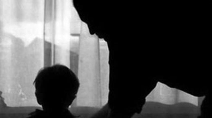 İnrternet &uuml;zerinden &ccedil;ocuk tacizi