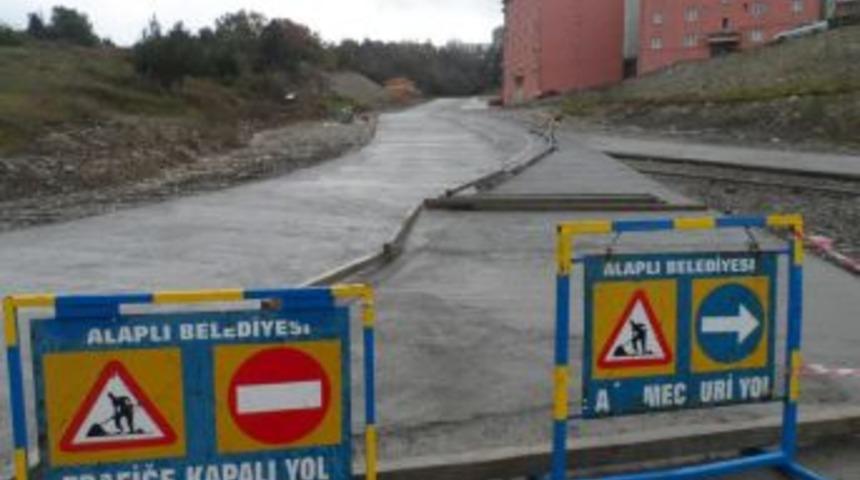 Afet Konutları Yolu Betonlandı