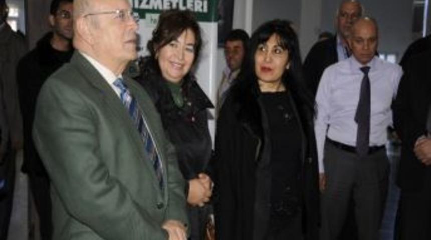 Karaman'da Eski Dostlar Resim Sergisi A&ccedil;ıldı