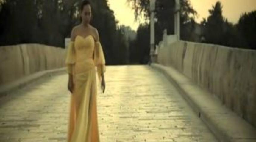 Demet Sağıroğlu Yeni Alb&uuml;m&uuml;n&uuml;n İlk Klibini Edirne&rsquo;de &Ccedil;ekti